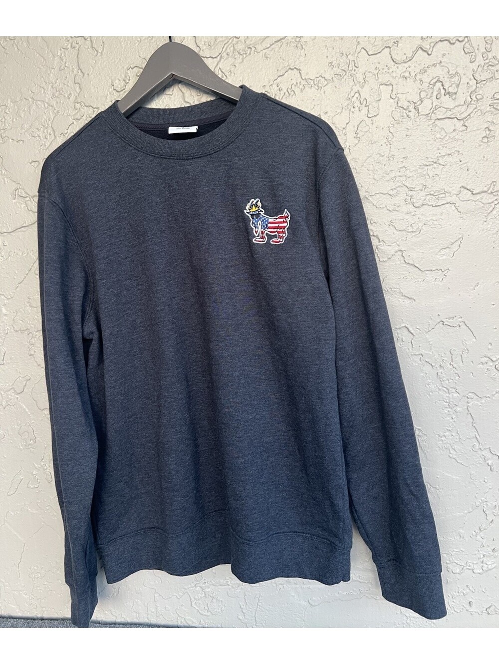 GOAT USA mens Long Sleeves Crewneck Sweatshirt Gray medium